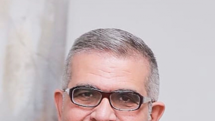 الدكتور أشرف حيدر.. رئيس جامعة مصر