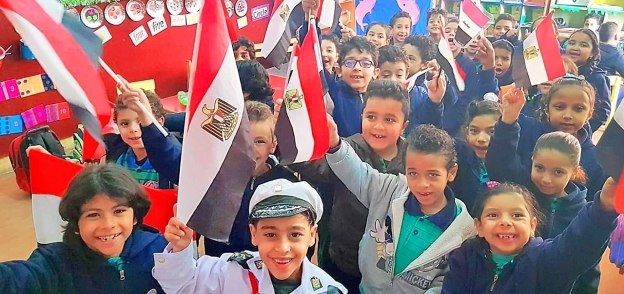احتفال طلاب تعليم القاهرة بأعياد الشرطة