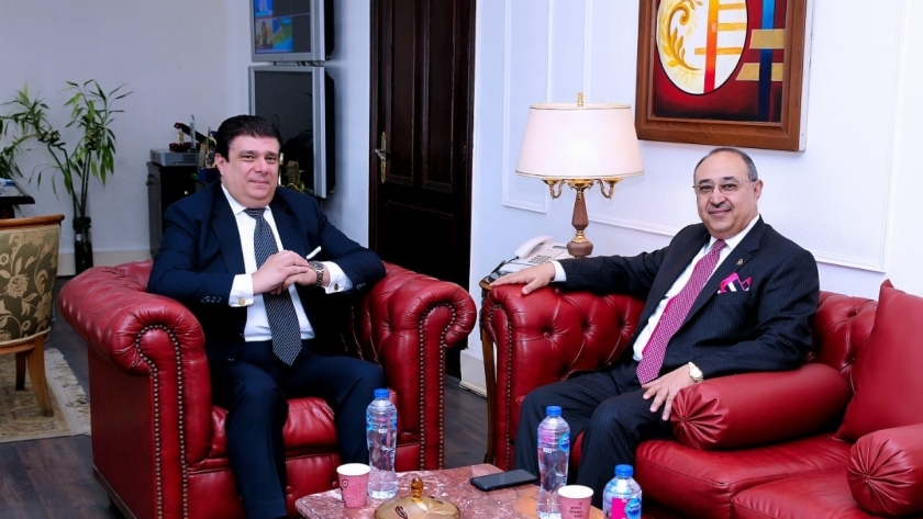 حسين زين مع وزير الإعلام الأردني