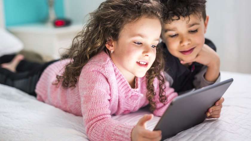 مراقبة الأطفال أثناء استخدام الإنترنت