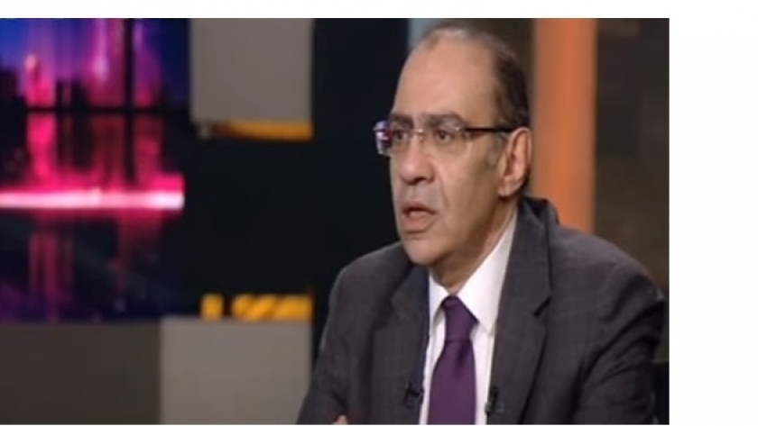 الدكتور حسام حسني .. رئيس اللجنة العلمية لمكافحة فيروس كورونا
