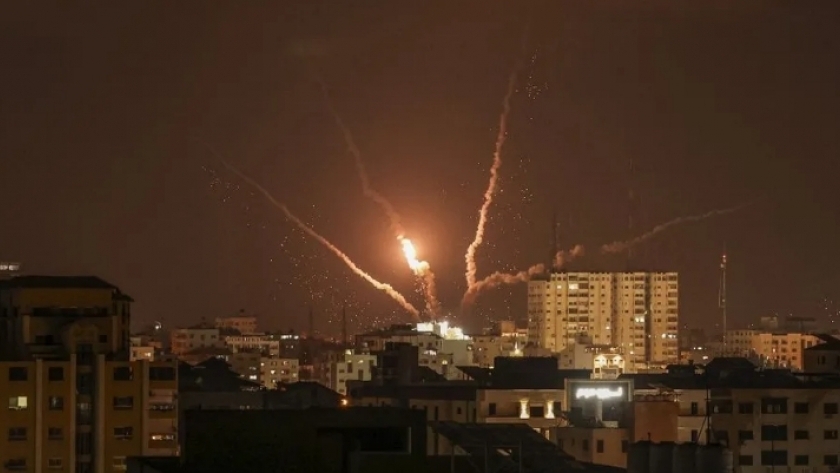 استهداف تل أبيب بصواريخ الفصائل الفلسطينية
