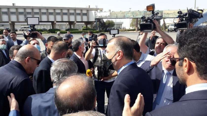 وزير الخارجية الإيراني حسين أمير عبد اللهيان خلال وصوله العاصمة السورية دمشق