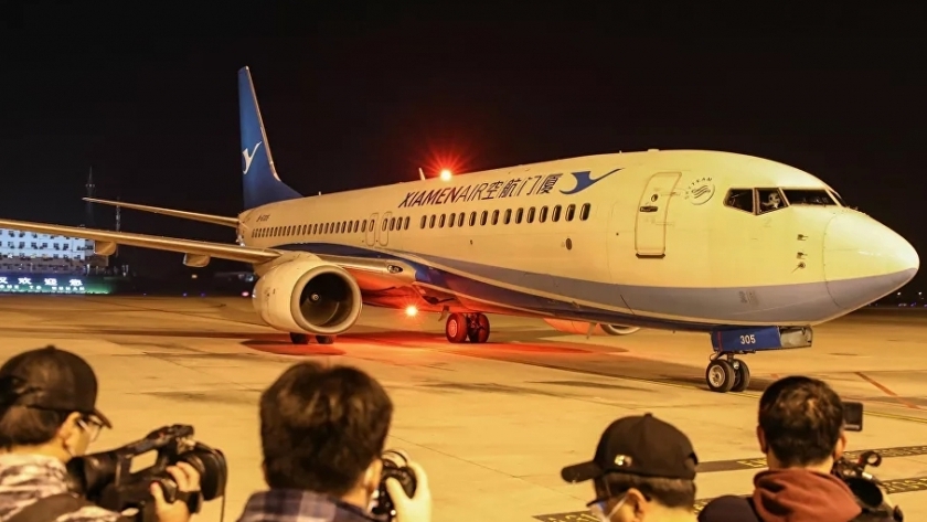 مطار ووهان الدولي يستقبل أول طائرة بعد رفع الحظر
