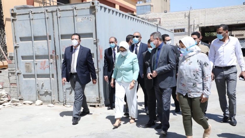 وزيرة الصحة تتفقد مخازن التموين الطبي وتشيد بـ«توفير مساعدات لفلسطين»