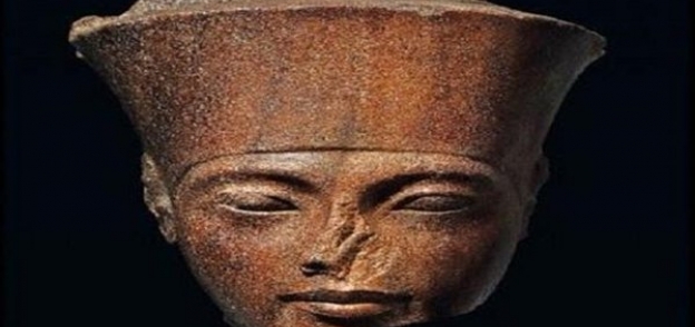 رأس تمثال توت عنخ أمون