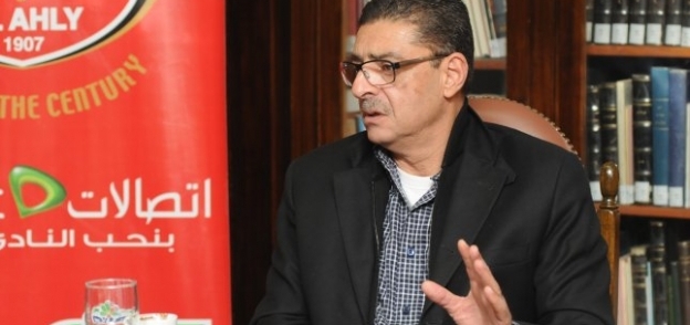 محمود طاهر رئيس مجلس إدارة النادي الأهلي