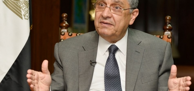 الدكتور محمد شاكر وزير الكهرباء