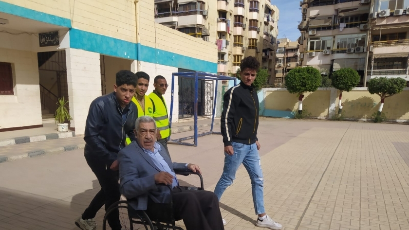 صفي الدين أحمد بدوي أحد الناخبين