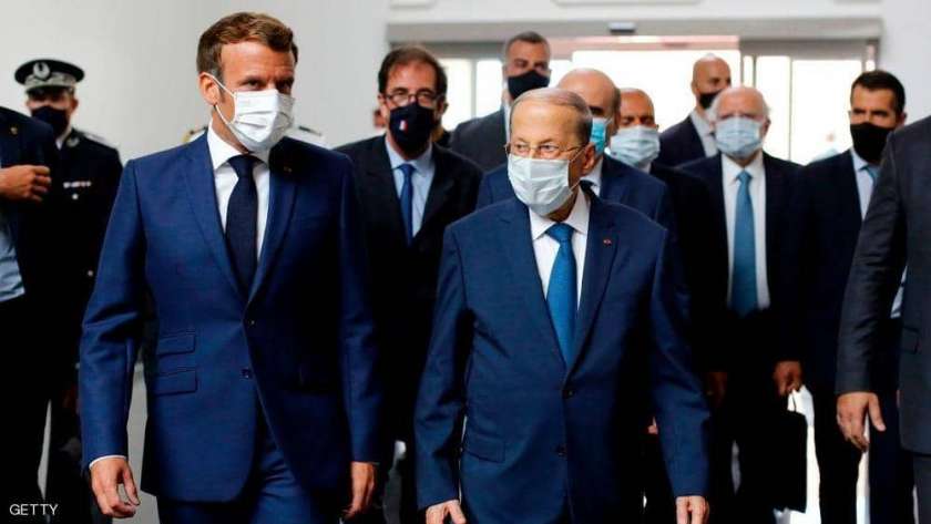 الرئيس الفرنسي إيمانويل ماكرون مع نظيره اللبناني
