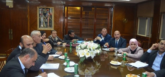 محافظ كفر الشيخ يلتقى اعضاء البرلمان