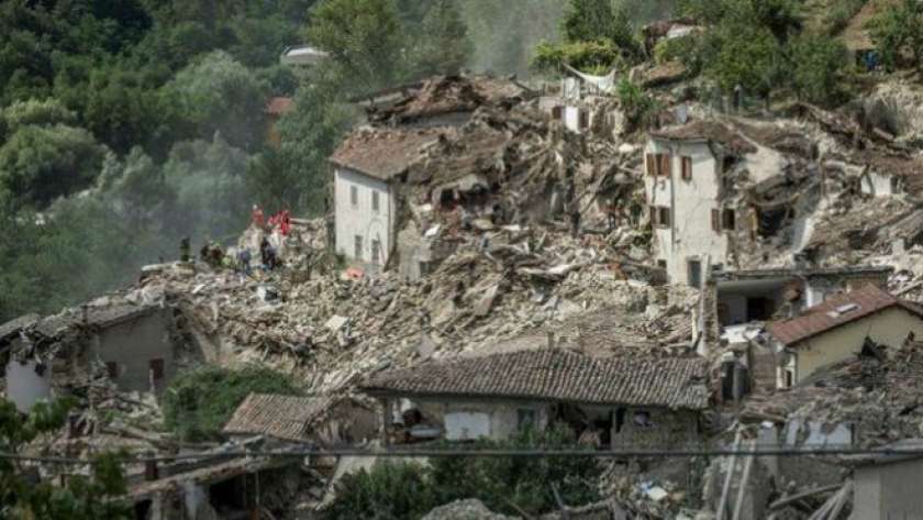 زلزال يضرب ايطاليا عام 2016