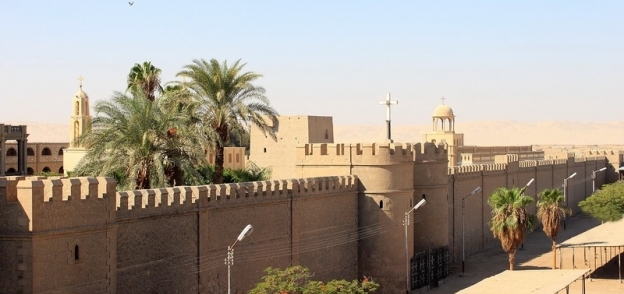 «دير المحرق» يعتبر من أقدم الأديرة فى مصر