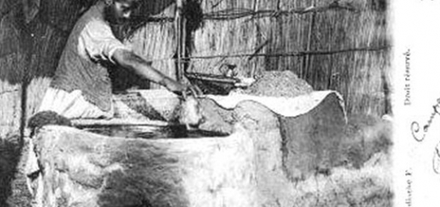 من أقدم صور صانع الكنافة