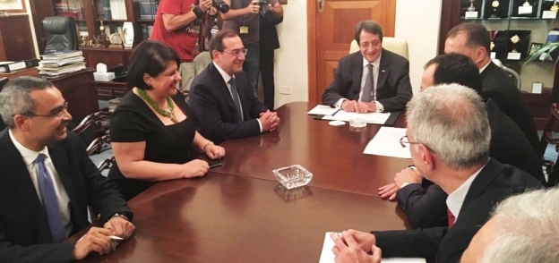 الرئيس القبرصى خلال مباحثاته مع المهندس طارق الملا وزير البترول