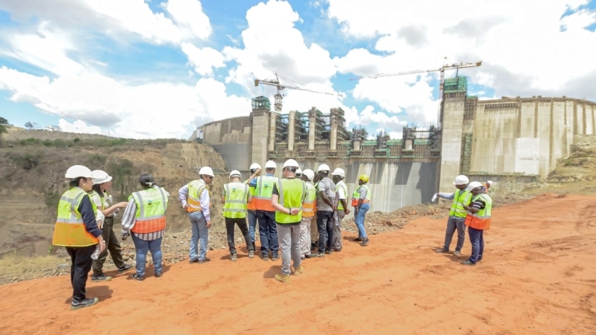مشروع سد ومحطة «جيوليوس نيريرى» الكهرومائية بدولة تنزانيا