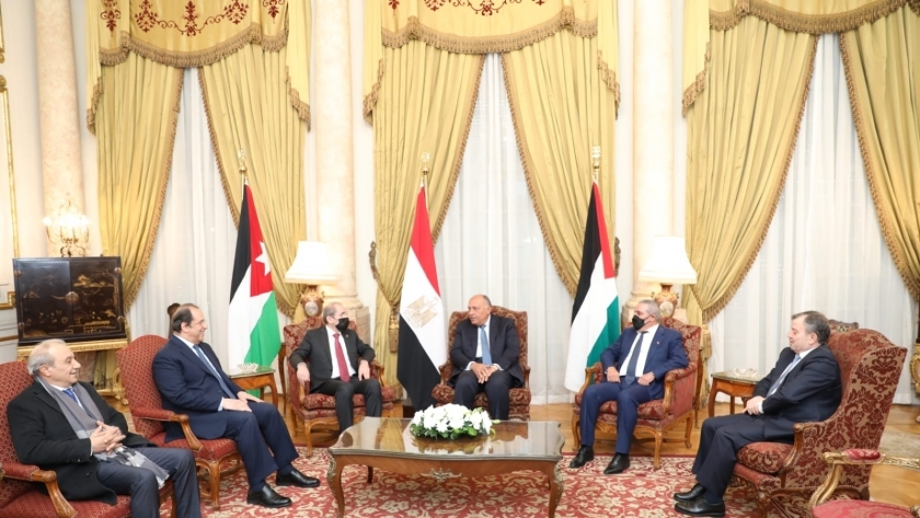 الخارجية: الاجتماع السداسي ناقش المصالحة الفلسطينية والتهدئة والإعمار