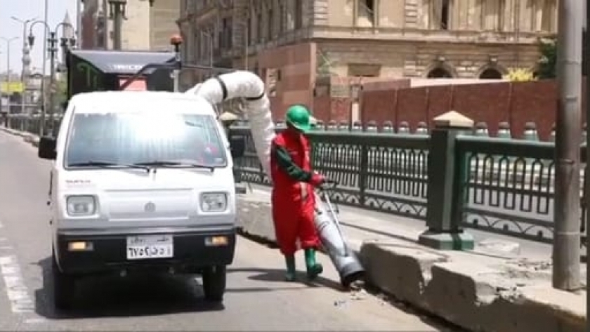 أعمال تنظيف شوارع القاهرة - القاهرة