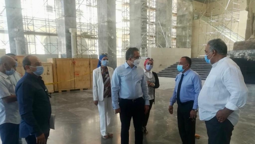صور.. وزير الآثار يتفقد متحف العاصمة الإدارية الجديد تمهيدا لافتتاحه