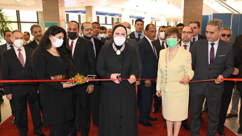 وزيرة التجارة تفتتح فعاليات الدورة الـ55 لمعرض القاهرة بالإنابة عن مدبولي
