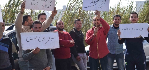 مظاهرة أمام ممصنع سماد طلخا  لطلب وظائف
