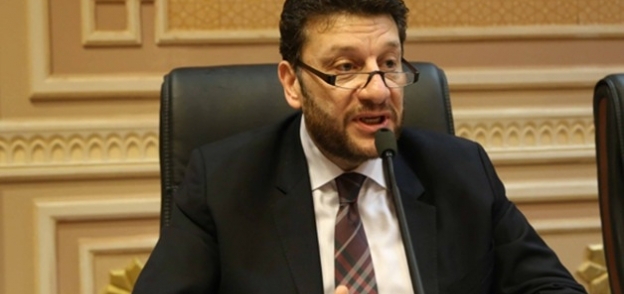 عمرو المنير نائب الوزير للسياسات الضريبية