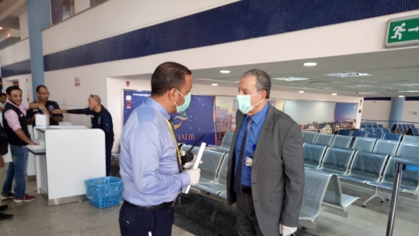 مطار مرسي يستقبل طائرة جدة وعلى متنها ٢٩٨ مصري