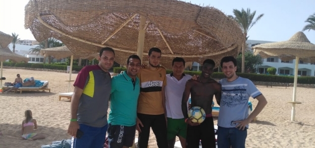 "مباراة كرة قدم" .. أحد طرق التعايش بين شباب مصر وأفريقيا