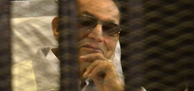 مبارك في إحدى جلسات محاكمته