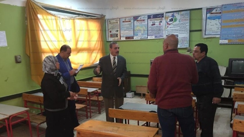 محافظ كفر الشيخ يزور  مدرسة الشهيد السيد حشيش الابتدائية