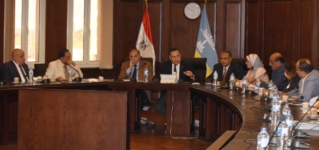 محافظ الإسكندرية  مع أعضاء مجلس النواب