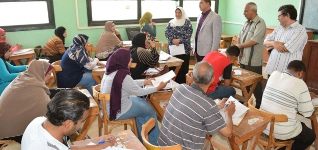 53 موظف بجامعة سوهاج يتدربون على مهارات متقدمة في اللغة العربية .