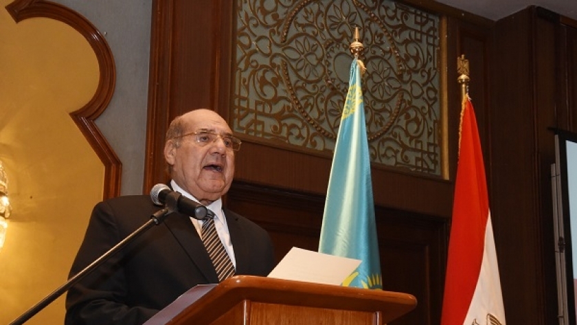 المستشار عبد الوهاب عبد الرازق، رئيس مجلس الشيوخ