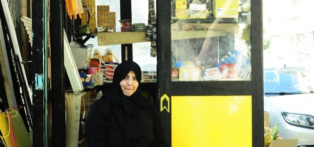سيدة صاحية الكشك بوسط الإسكندرية