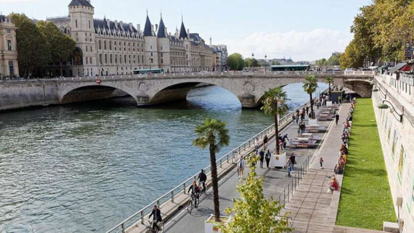 نهر السين في باريس