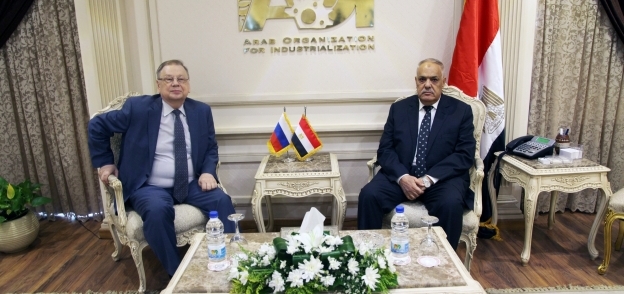 رئيس الهيئة العربية للتصنيع وسيرجي كيربتشنكو سفير روسيا بالقاهرة