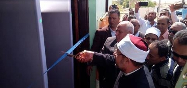 وزير الأوقاف يفتتح مسجد الشهداء بقرية الجزائر بالوادي الجديد