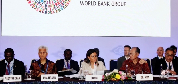سحر نصر وزيرة الاستثمار خلال اجتماعات صندوق النقد والبنك الدوليين