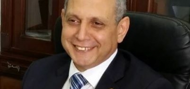 الدكتور مجدي عبدالعزيز رئيس مصلحة الجمارك - ارشيفية