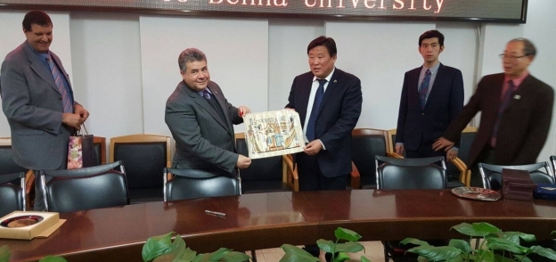 زيارة رئيس جامعة بنها بالصين