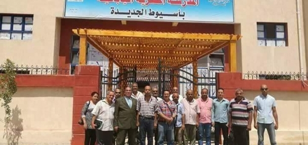 المدرسة المصرية اليابانية بأيوط الجديدة