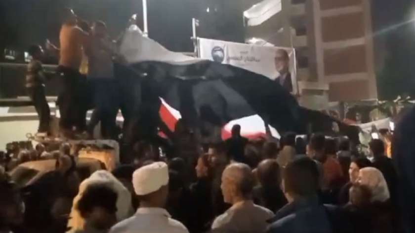 علم مصر يزين لجان البساتين الانتخابية