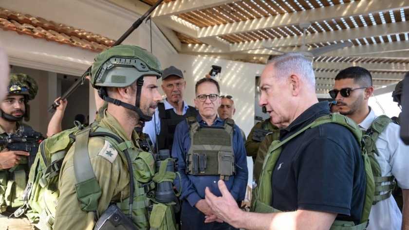 نتنياهو مع جنود جيش الاحتلال الإسرائيلي