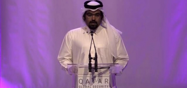 المعارض القطري خالد الهيل أثناء افتتاح المؤتمر