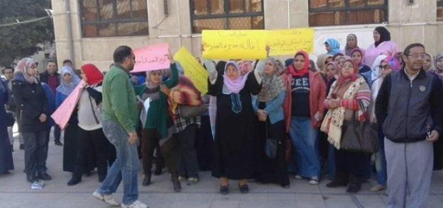اضراب معلمو مدرسة المنار القومية
