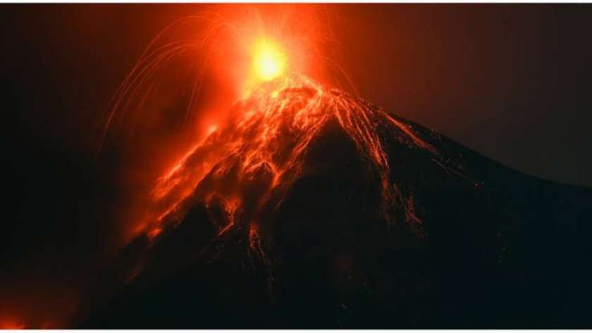 ببركان النار في جواتيمالا الأمريكية،