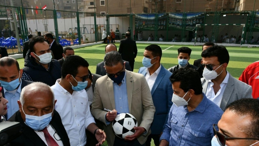 وزير الرياضة خلال افتتاح مشروعات في محافظة الفيوم