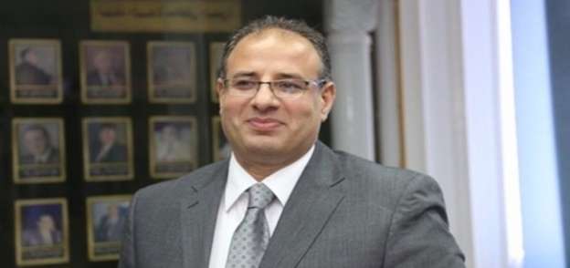 محافظ الإسكندرية الدكتور محمد سلطان
