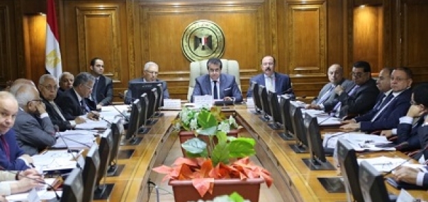 «عبدالغفار» خلال رئاسته اجتماع المجلس الأعلى للجامعات الخاصة