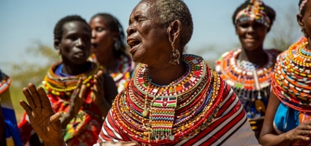 نساء القرية الكينية